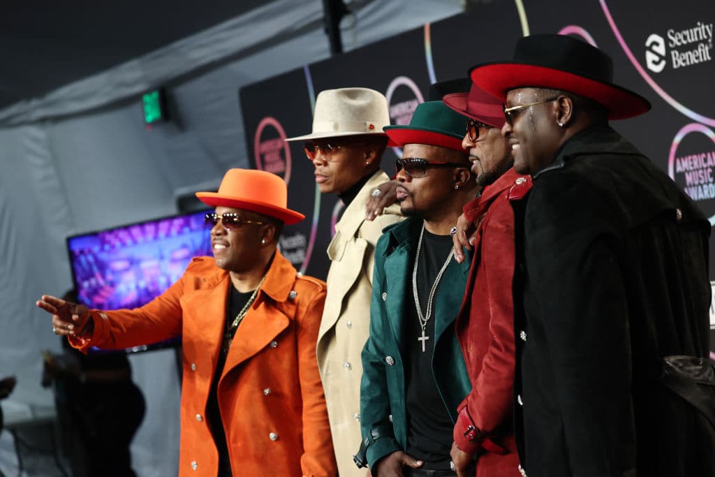 Contó con actuaciones de BTS con Coldplay, Olivia Rodrigo, Tyler the Creator, Måneskin, Walker Hayes, Mickey Guyton, Bad Bunny y Tainy con Julieta Venegas.