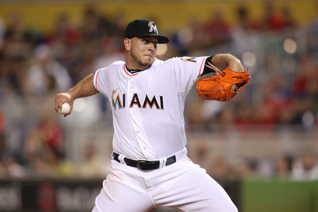 Fernández era lanzador de los Miami Marlins, equipo en el que se desempeñaba desde el 2013. En su primer año fue elegido 'Novato de la Temporada' en la MLB.