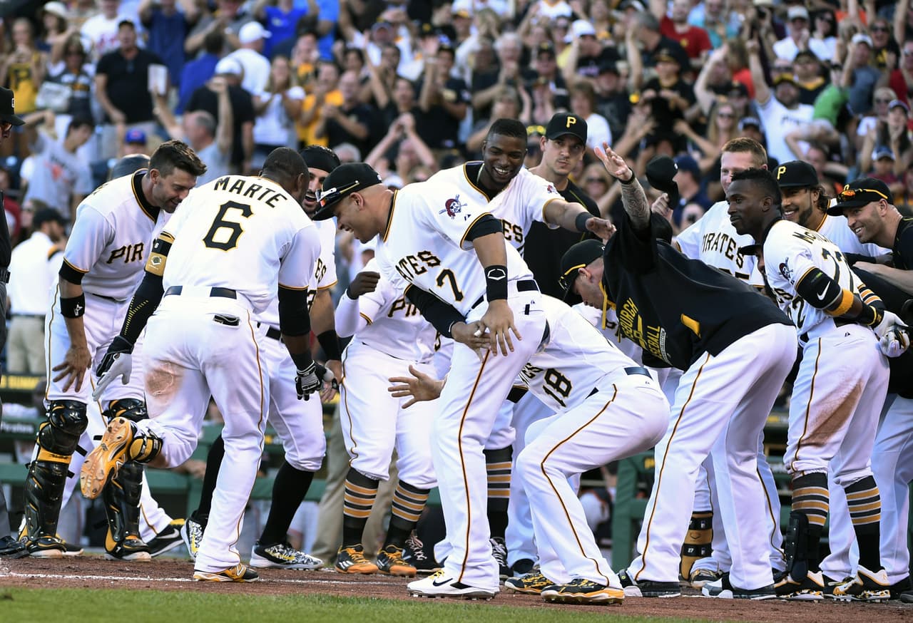 Piratas dejan en el terreno a los Gigantes con HR de Starling Marte en el 9no