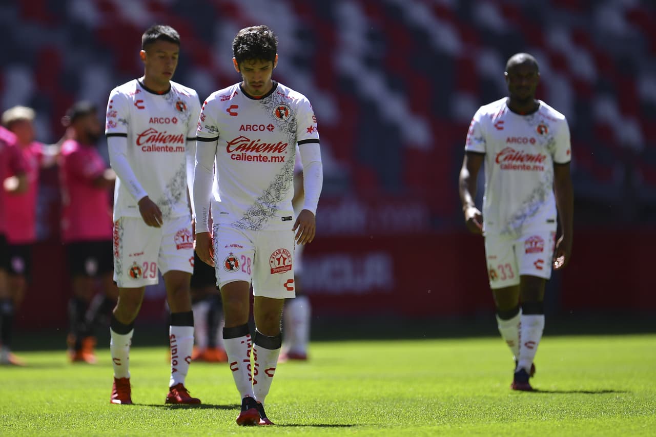 Hay cambios por parte de Toluca, se va William Da Silva y entra Giovanni León.