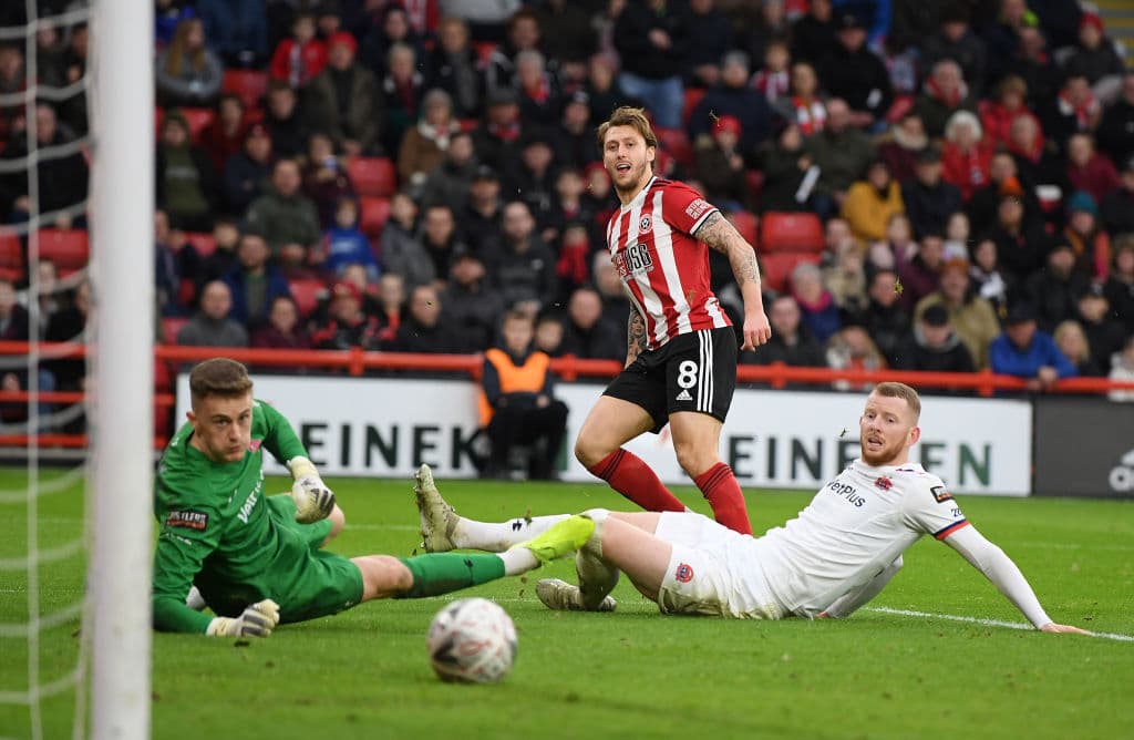 Sheffield United 2-1 Flyde. Robinson y Clarke marcaron para avanzar de ronda.