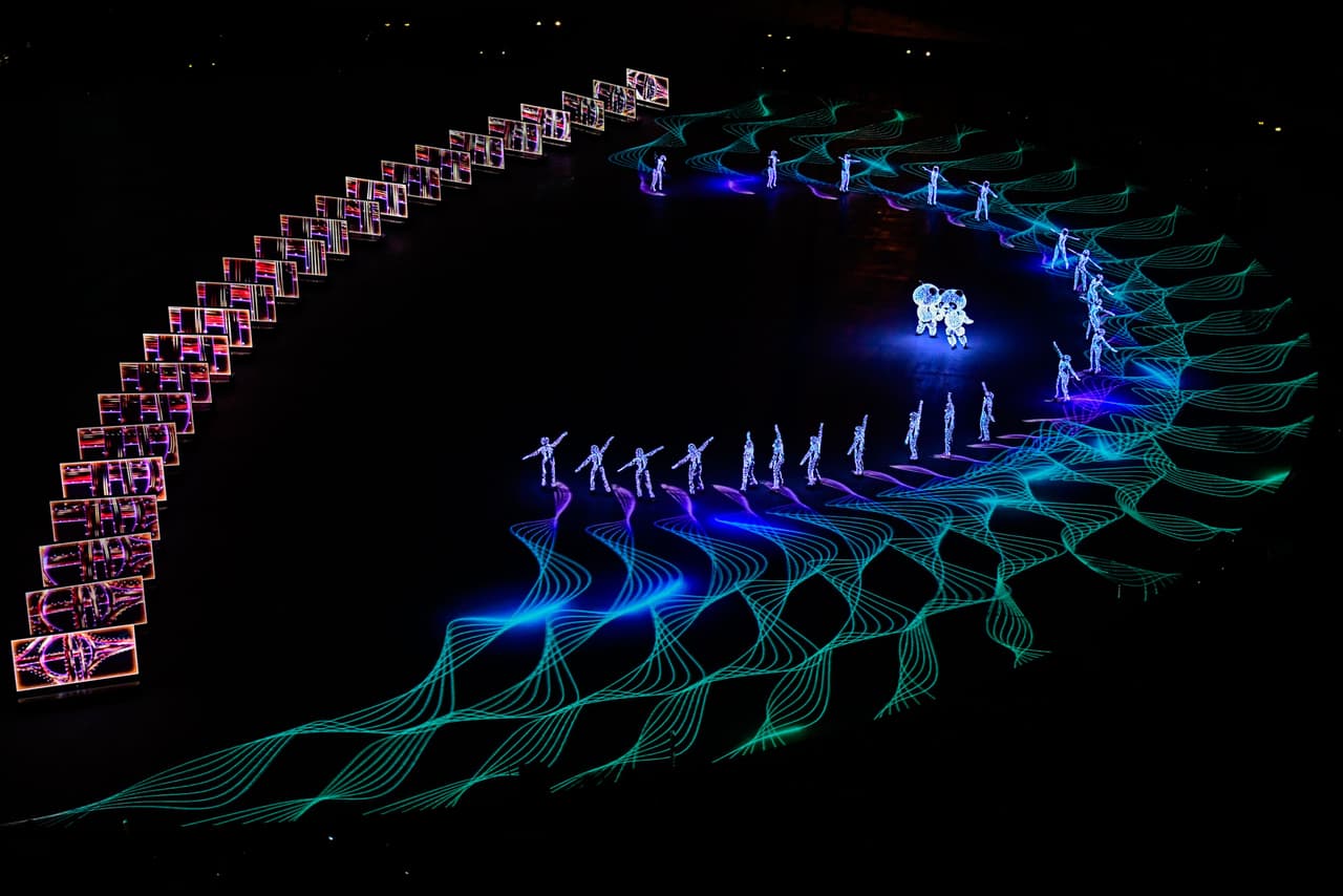 La ceremonia de cierre de Juegos Olímpicos de Invierno en Pyeongchang 2018 tuvo pirotecnia, luces, baile, música y colorido, un espectáculo que reflejó el brillo de la competencia en Corea del Sur.