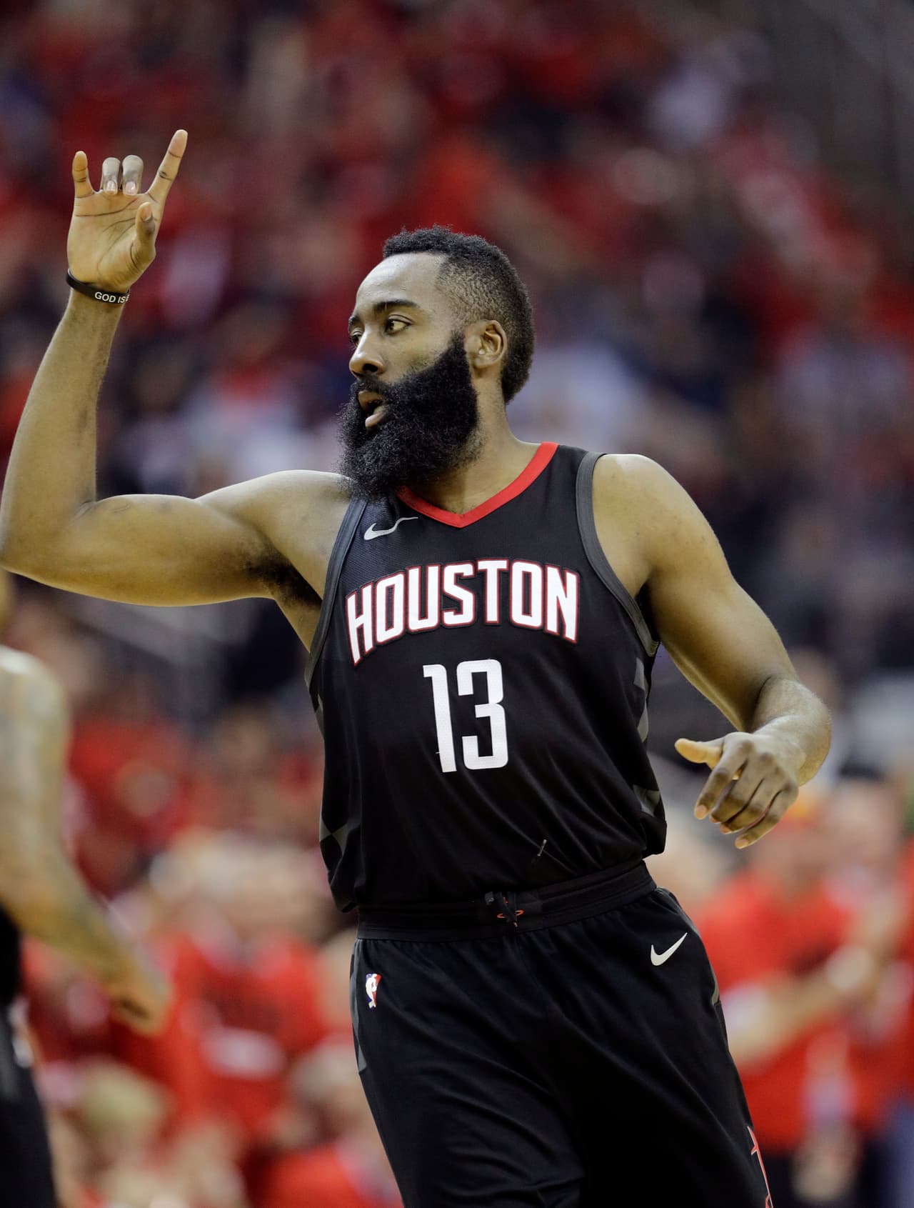 James Harden es una de las figuras de los Rockets, que dio una exhibición de ofensiva en todo el juego.