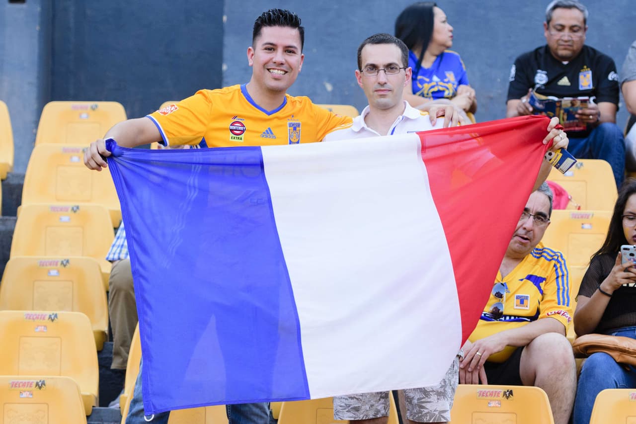 La hermandad francesa, por la presencia del delantero André Pierre-Gignac con Tigres, se hace presente en la antesala del juego entre Tigres y León por la jornada 1 de la Liga MX Apertura 2018.