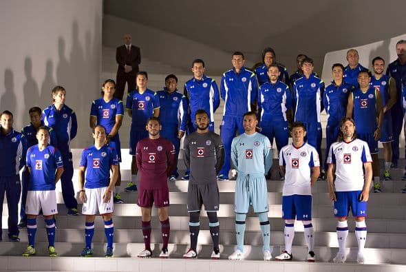Cruz Azul presentó su nuevo uniforme en el Museo Soumaya de la Ciudad de México.