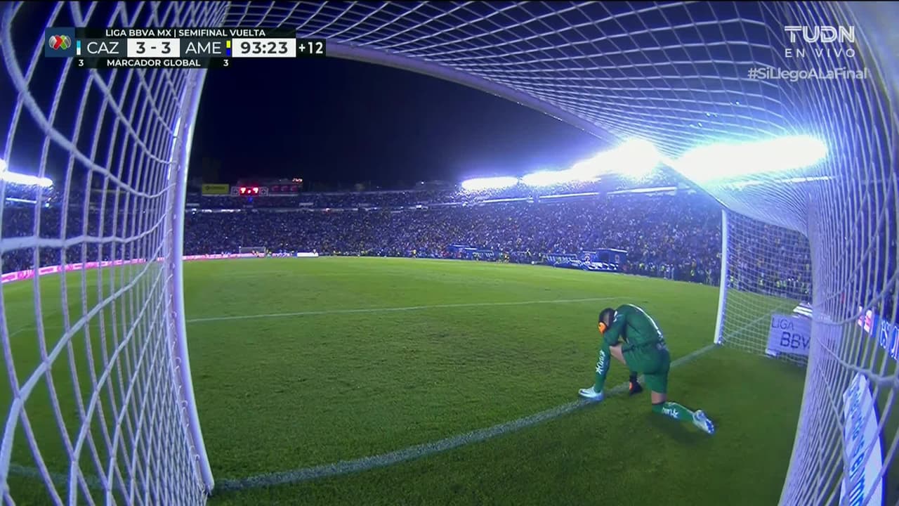 ¡GOL!  anota para América. Rodrigo Aguirre