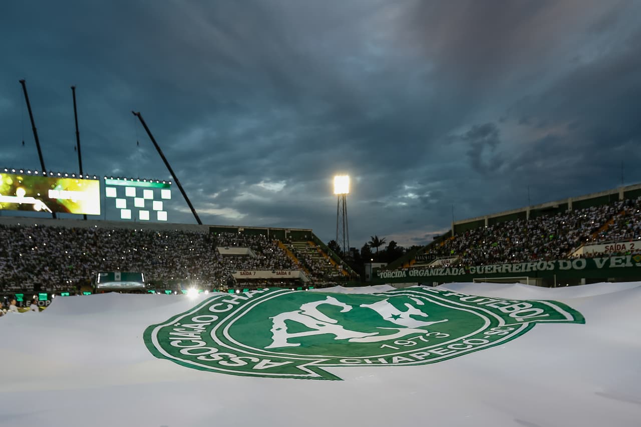 Cuatro meses después ambos equipos se encontraron en Chapeco, Brasil, y la afición brasileña recibió a sus hermanos colombianos con los brazos abierto y con gran júbilo, y dejó por un lado el resultado del encuentro.
<br>