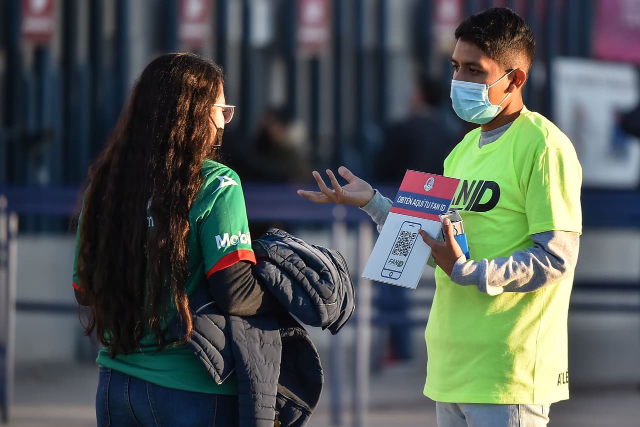 En la entrada, invitaban a la gente a resgistrarse y obtener su Fan ID.