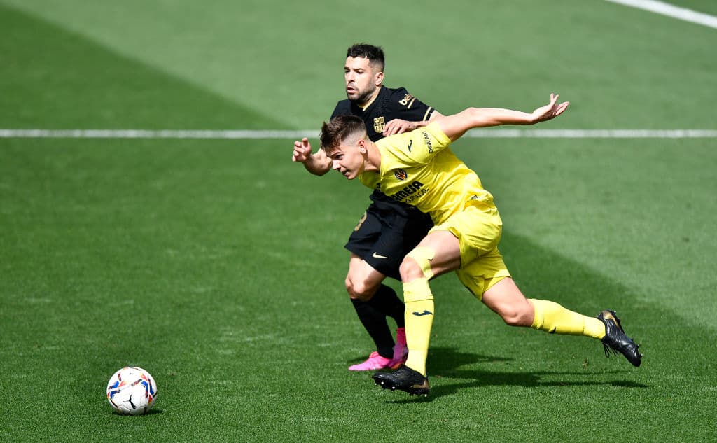 Barcelona se impone al Villarreal con marcador de 2-1 en La Liga. Los culés, como visita, se llevaron la tarde gracias al doblete de Antoine Griezmann y son segundo lugar en la tabla. Villarreal se quedó con 10 hombres en la cancha.