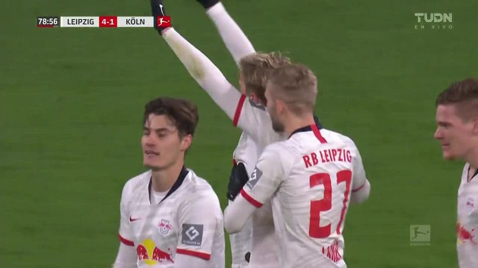 ¡GOOOL! Emil Forsberg anota para RB Leipzig