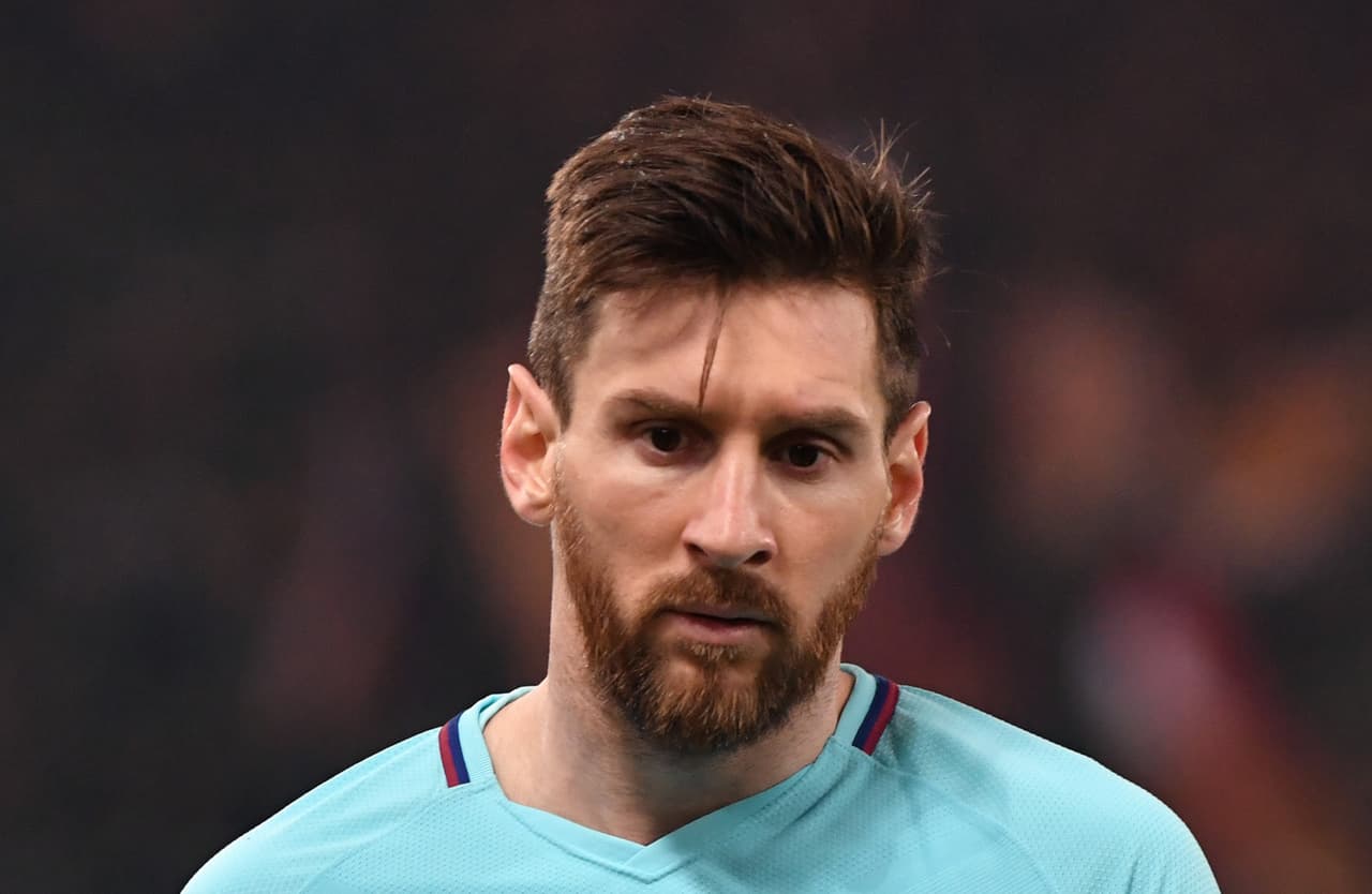 Para muchos analistas este ha sido uno de los peores –sino el peor– partido de Lionel Messi con el F.C. Barcelona, que también tuvo una jornada para el olvido. El crack argentino se robó la atención al no poder liderar a su equipo. Frustrado, con rabia, triste, así fue el rostro de 'La Pulga' en el Olímpico de Roma.