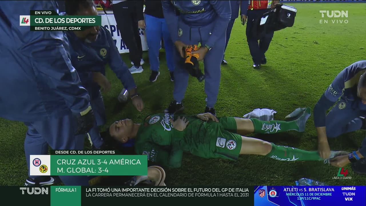 Malagón abandona el partido vs. Cruz Azul con oxígeno y en camilla