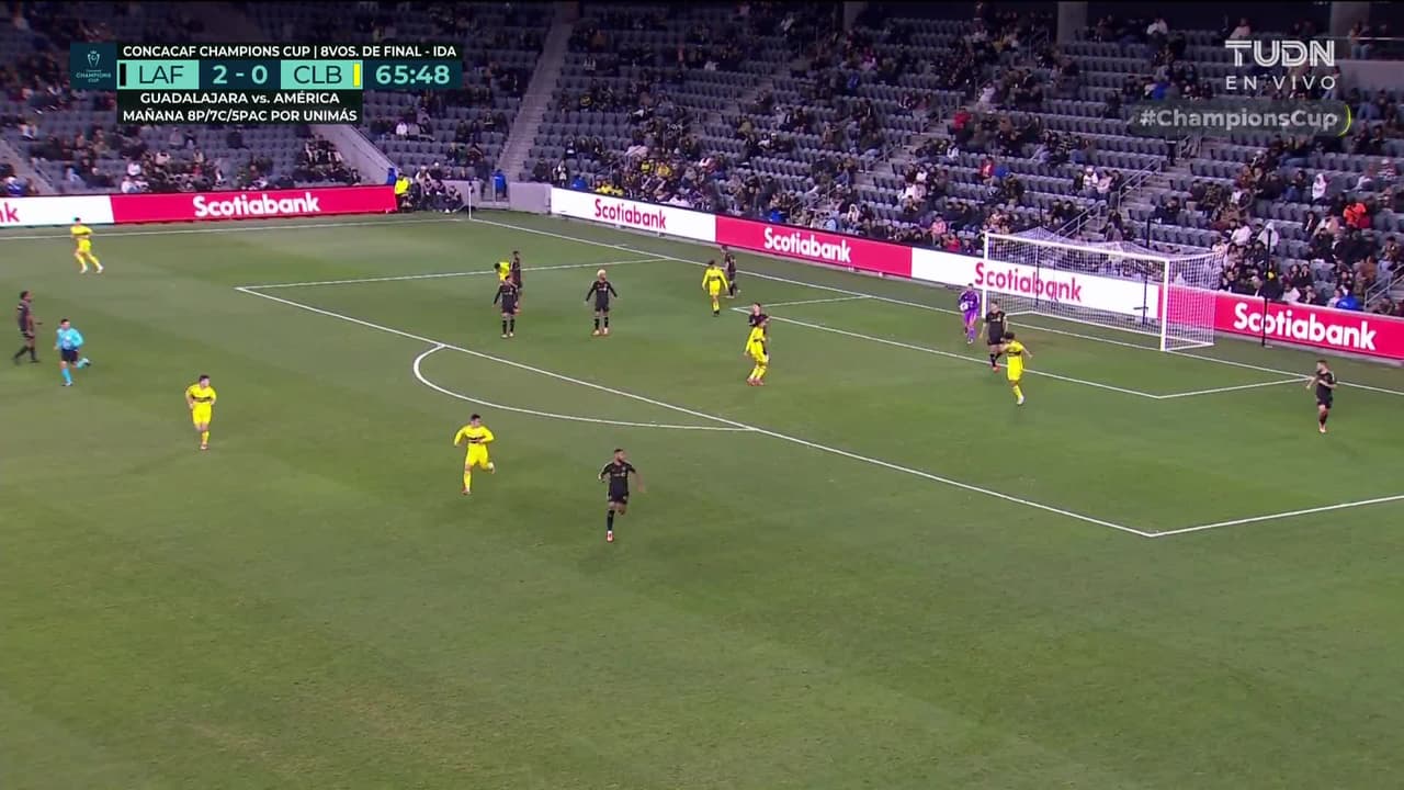 ¡TIRO ATAJADO! disparo por Taha Habroune.