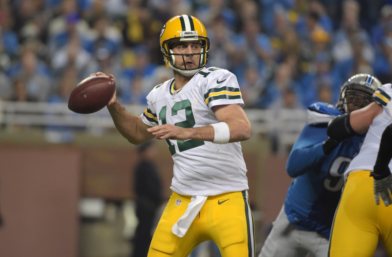 7. AARON RODGERS - No ha sido el año espectacular que todos esperaban para los Packers. Han tenido muchos problemas a la ofensiva y Rodgers ha sufrido golpes fuertes en todos los partidos. Pero el final del jueves pasado, un "Ave María" sobre Detroit, quedará en la memoria de los aficionados por mucho tiempo.