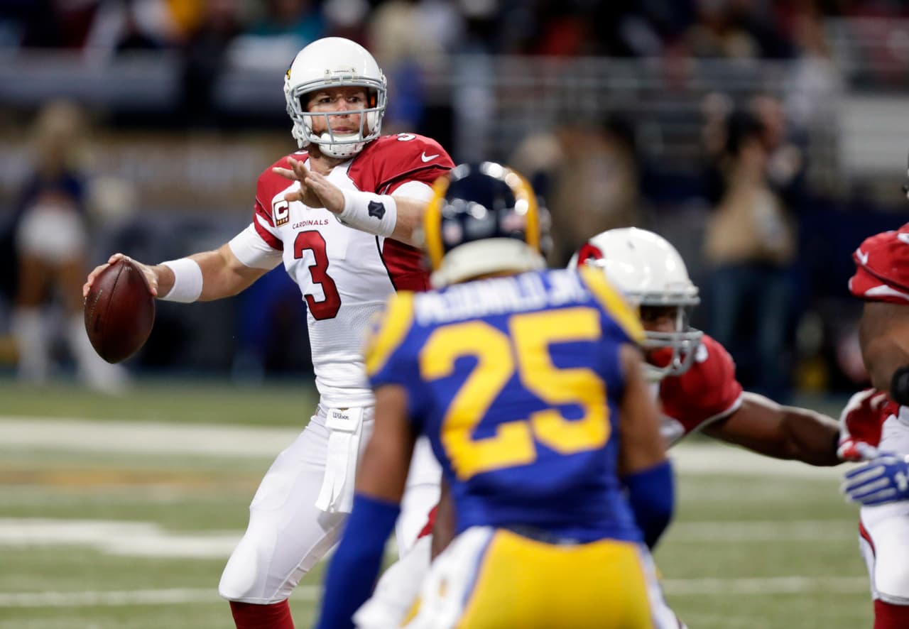 6. CARSON PALMER - Mantiene su paso ganador con 6 victorias consecutivas para Arizona equipo que ya llegó a las 10 en la temporada. Contra los Rams completó 26 de 40 para 356 yardas con 2 pases de touchdown. Dos receptores superaron las 100 yardas: John Brown con 113 y Michael Floyd con 104.