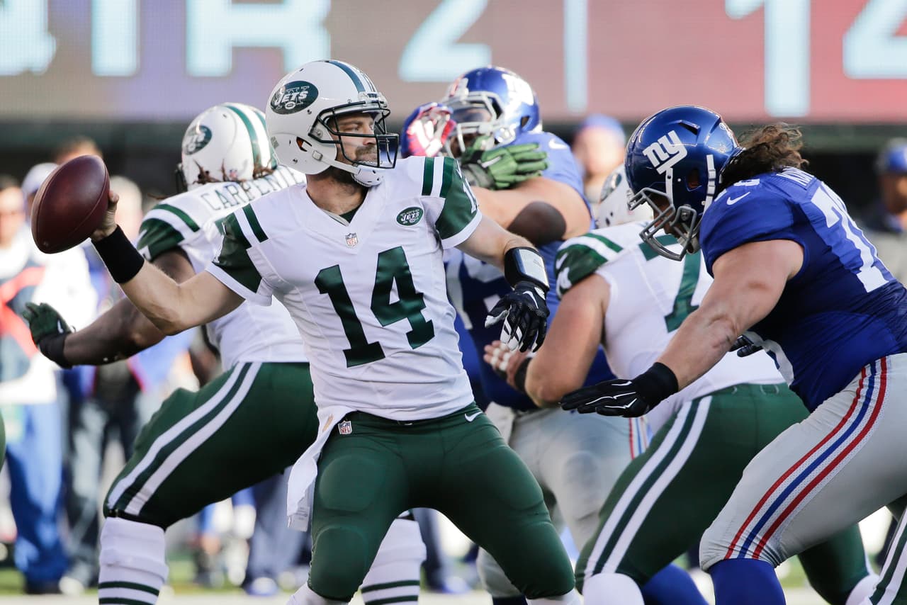4. RYAN FITZPATRICK - Lanzó 50 pases contra los New York Giants y solo falló 14, es decir, 36 completos para 390 yardas con 2 de touchdown. Le dio hasta por correr el balón, tuvo 5 acarreos para 22 yardas, no cometió errores.