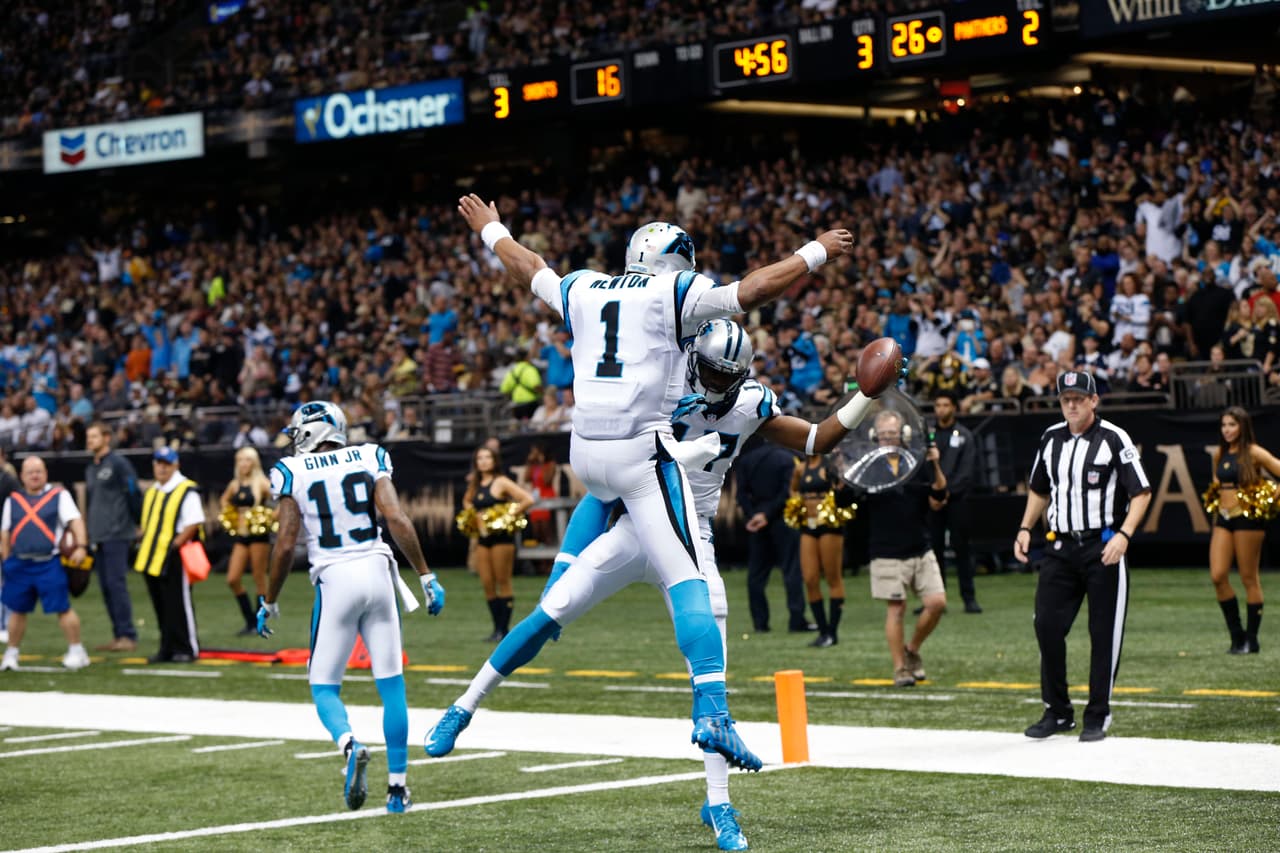 1. CAM NEWTON - Si bien enfrentó a una de las peores defensivas de la NFL como la de los New Orleans Saints, condujo a su ofensiva para remontar el marcador en 4 ocasiones durante el partido. Otra vez lanzó 5 pases de touchdown. Invicto 12 - 0 y campeón divisional por tercer año consecutivo.
