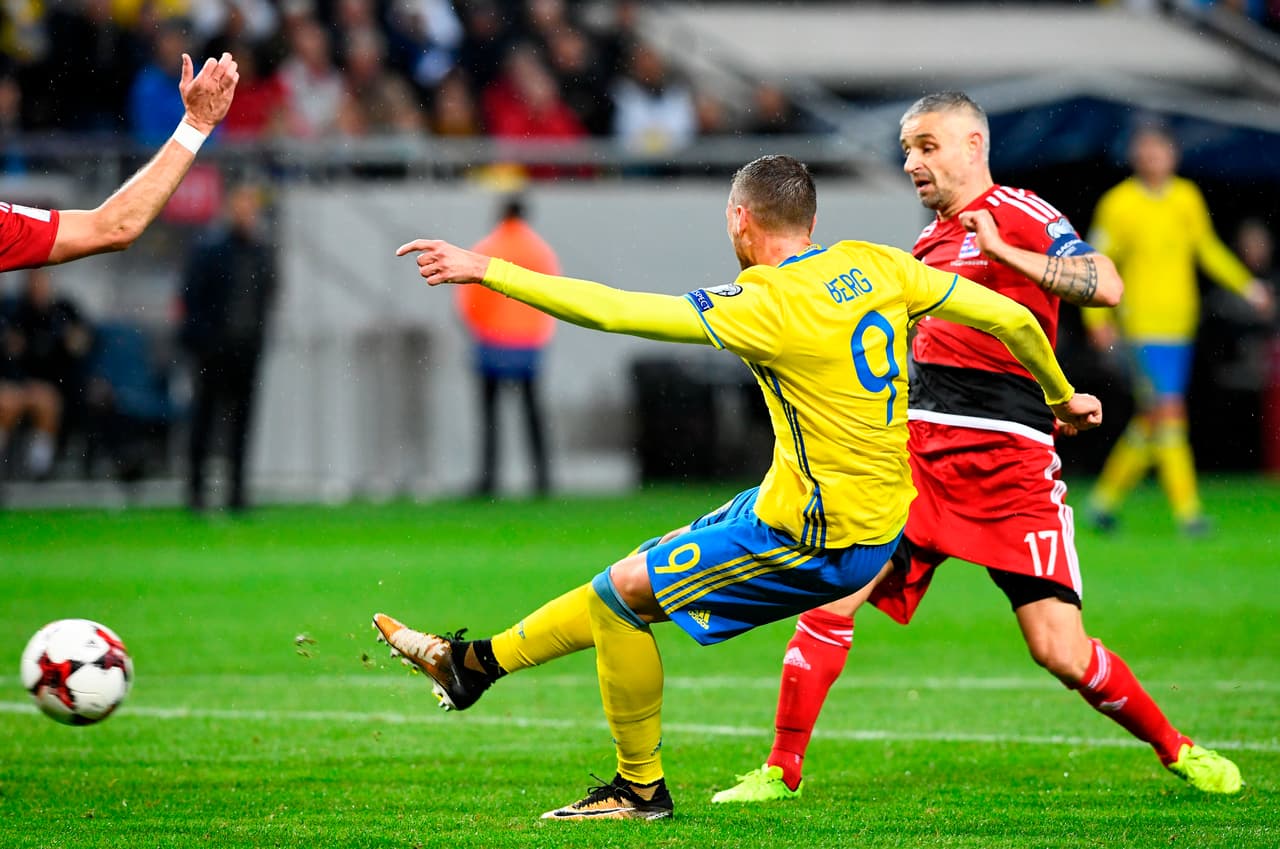 El delantero sueco no tuvo piedad de Luxemburgo, el rival más débil de la zona y a través del cual pudo sacarle una ventaja importante en la recta final a Holanda.