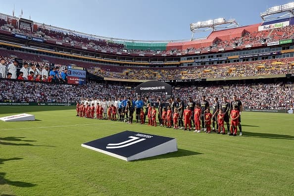 Ambas escuadras presentaron solamente a algunos jugadores titulares de inicio como Kroos, Benzema, Bale e Isco, ademá de Benatia, Chiellini, Pjanić y Khedira.