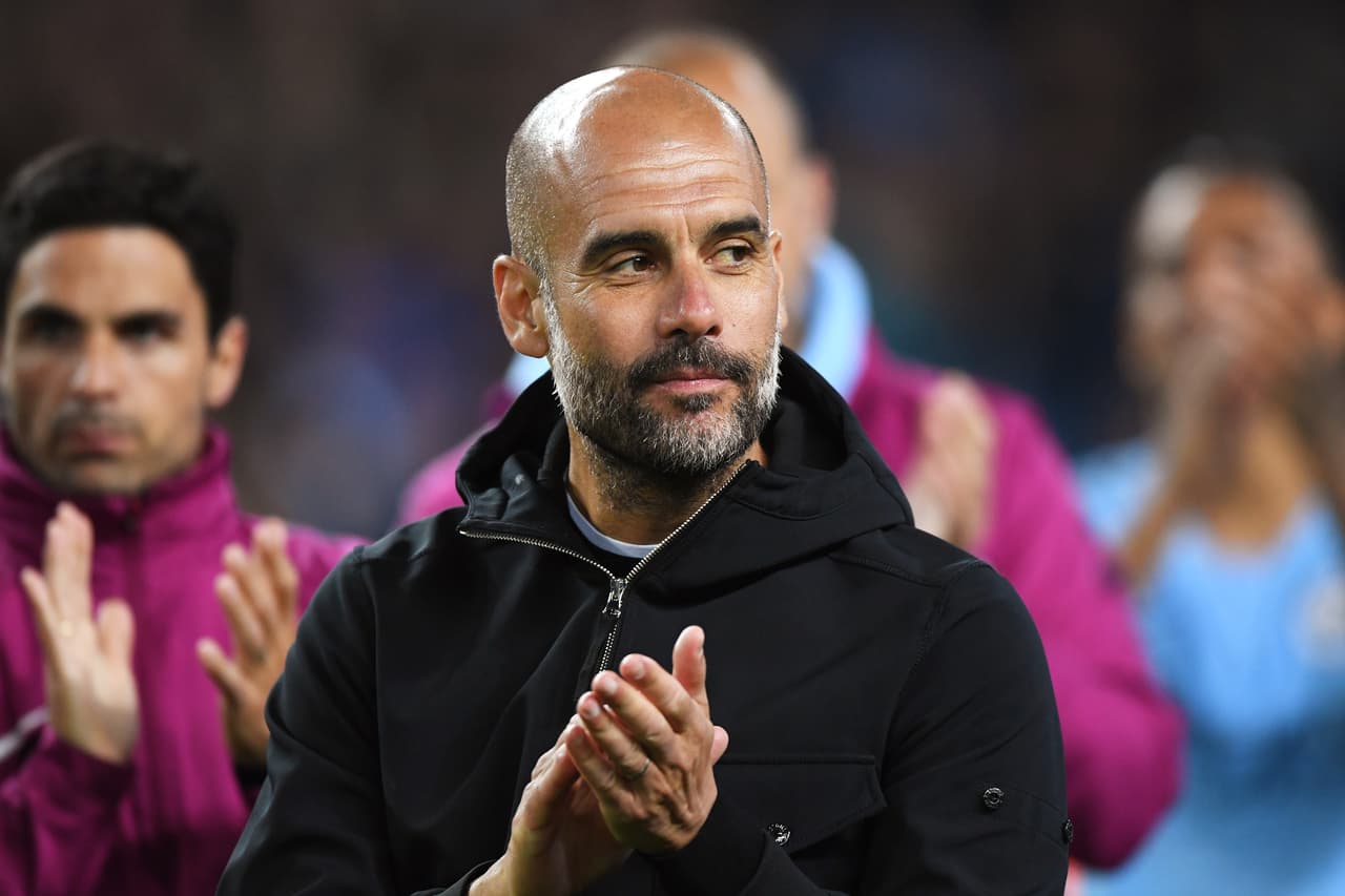 Pep Guardiola. El español condujo al Manchester City al título de la Premier League en 2017-18, una de las compatencias más duras en el mundo y lo hizo con categoría: su equipo puntuó 100 unidades.