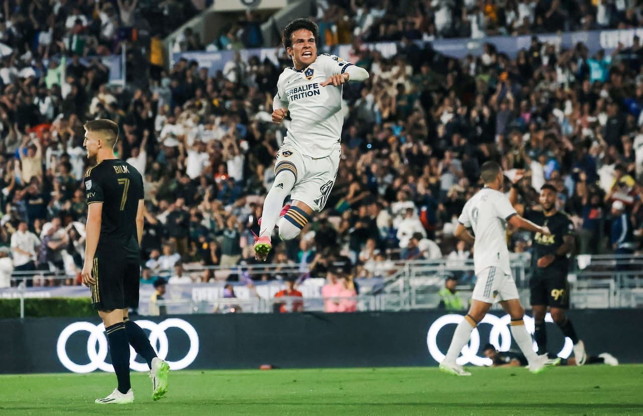 Por todo lo alto: Riqui Puig eleva a LA Galaxy en un 'El Tráfico' histórico