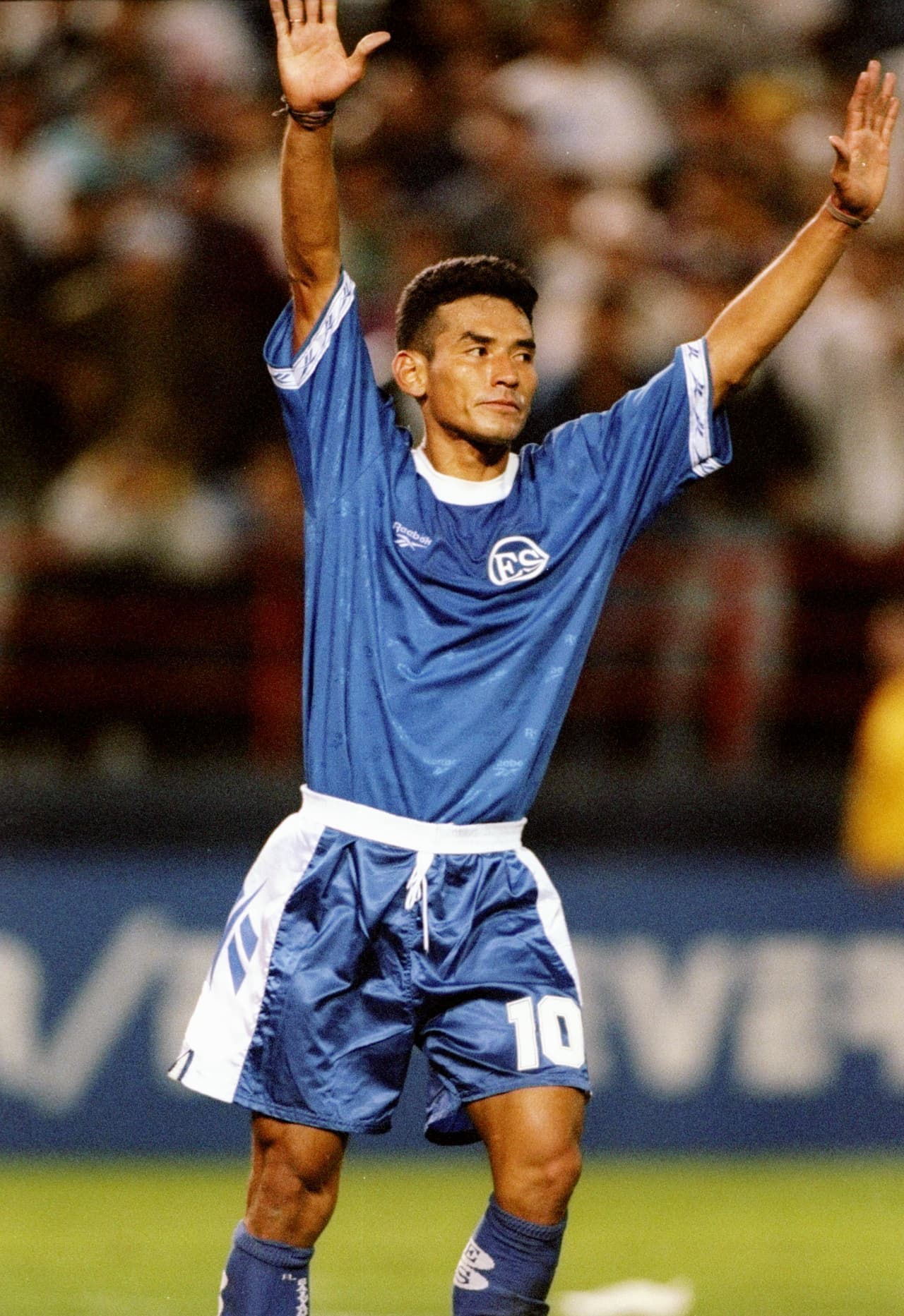 6. Raúl Díaz Arce (El Salvador) - 18 goles en 29 partidos durante tres eliminatorias (1994, 1998, 2002).