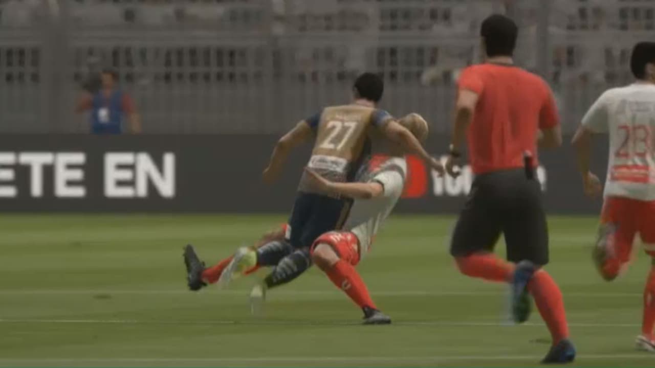 En el futbol virtual, Carlos Gutiérrez destrozó a Daniel Álvarez que terminó jugando con diez hombres.