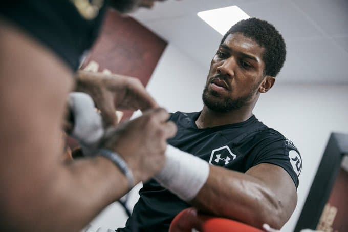 Así se vive el ambiente en Arabia Saudita, previo a que Anthony Joshua y Andy Ruiz suban al cuadrilátero.