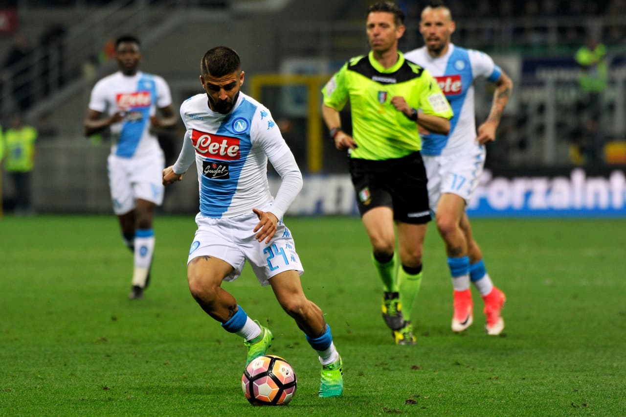 Lorenzo Insigne era uno de los grandes candidatos de Liverpool, pero Napoli lo alineó en Champions League por lo que quedaría inhabilitado para estar con los ingleses en ese certamen.