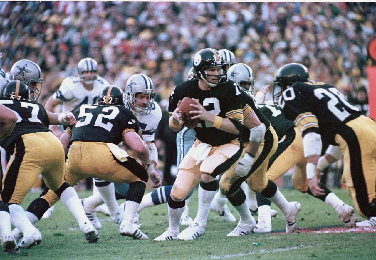 Super Bowl XIII (Pittsburgh Steelers 35-31 Dallas Cowboy) | Se jugó por quinta vez en el Orange Bowl. MVP: Terry Bradshaw (QB Pittsburgh). Teleaudiencia: 74.7 millones de espectadores.