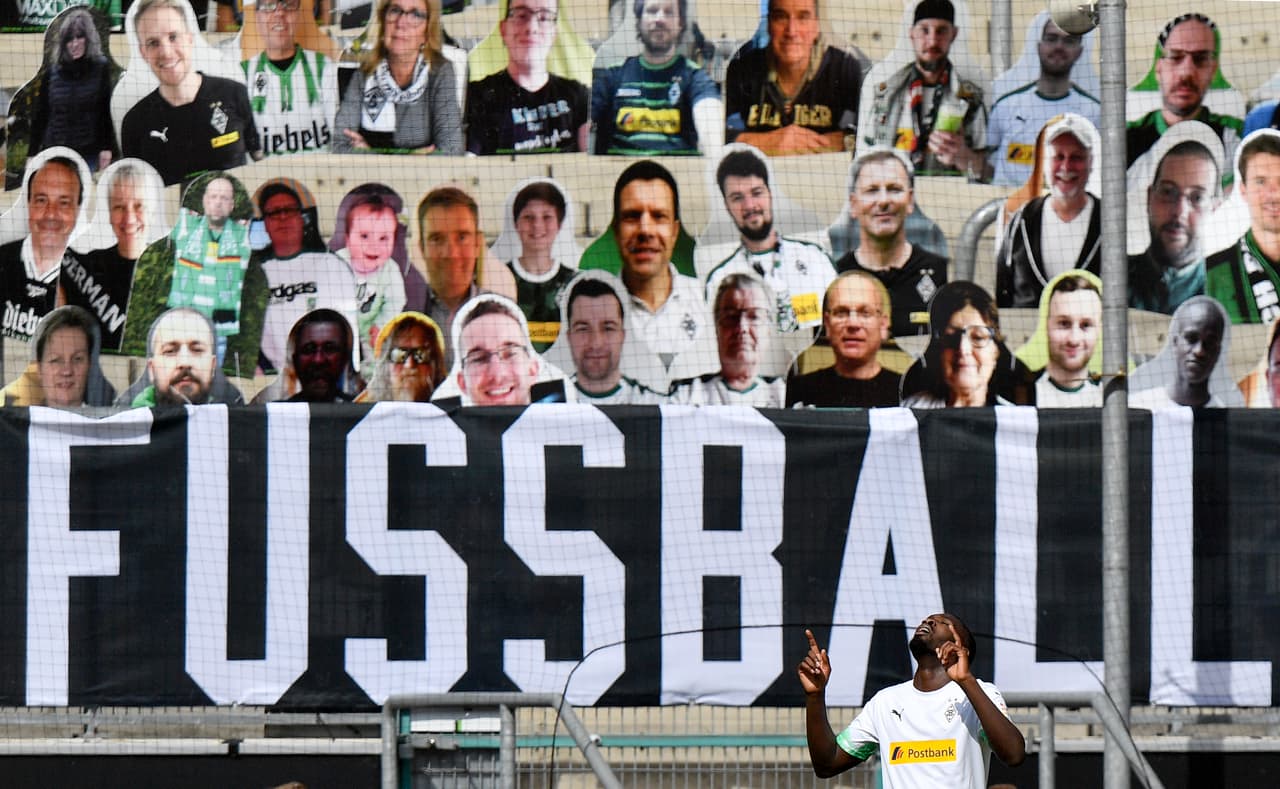 Que los aficionados pudieran tener su fotografía en las gradas de la cancha para que el estadio no se sintiera tan frío.