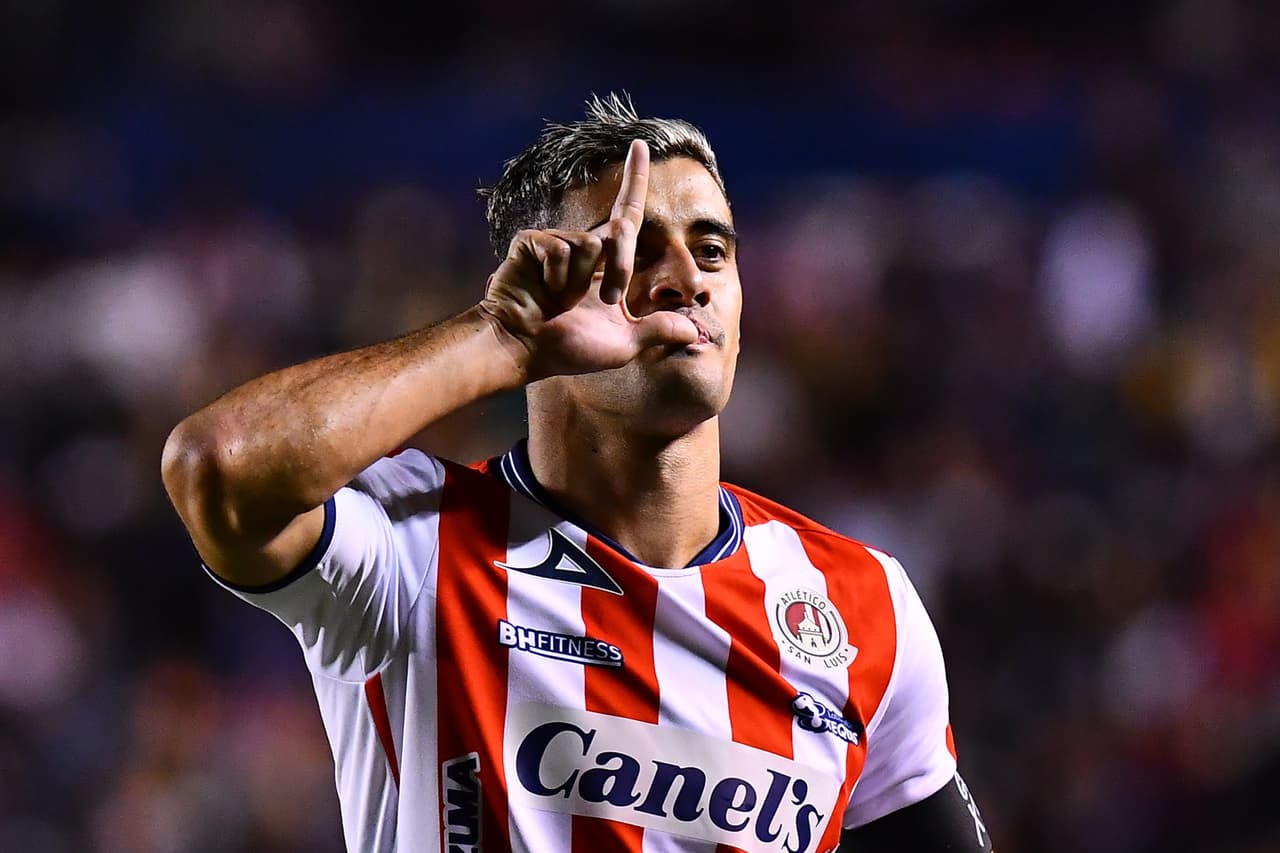 Leaño respira… Chivas tuvo una bravía reacción en el segundo tiempo y rescató el empate tras un inicio desastroso que Atlético de San Luis no supo sostener.