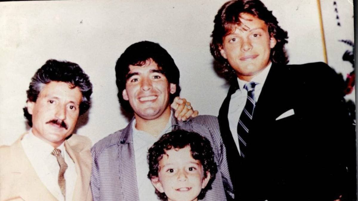 Maradona y Luis Miguel también fueron grandes amigos y así lo demuestra esta foto de hace varios años.