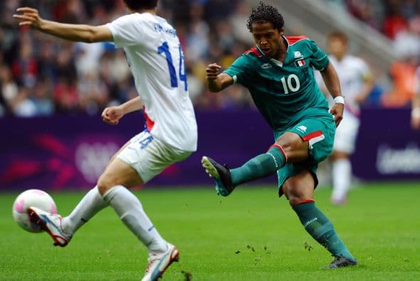 En el 2012 Gio se convertiría nuevamente en uno de los motores de los éxitos de la selección mexicana. El delantero destacó en dos torneos de selecciones menores con los verdes.