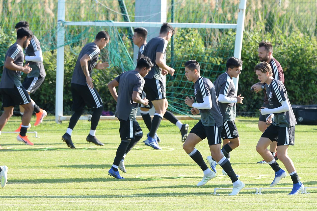 La Selección Mexicana Sub-23 tuvo un entrenamiento con buen ánimo con miras a su duelo contra Irlanda en el Torneo Esperanzas de Toulon, pues un triunfo lo acercará a la siguiente fase.