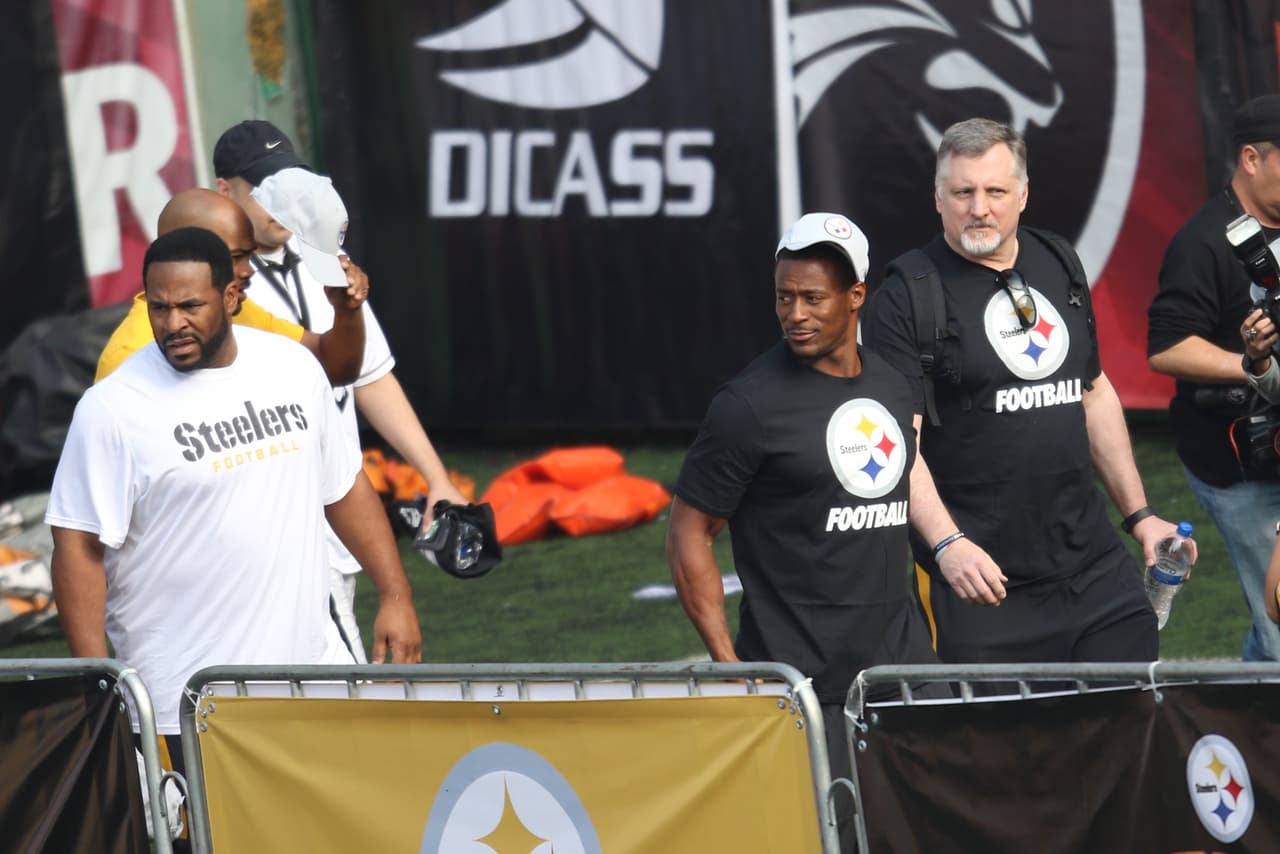 Jóvenes y niños acudieron a las clínicas impartidas por leyendas de los Steelers en México. Checa las mejores tomas.