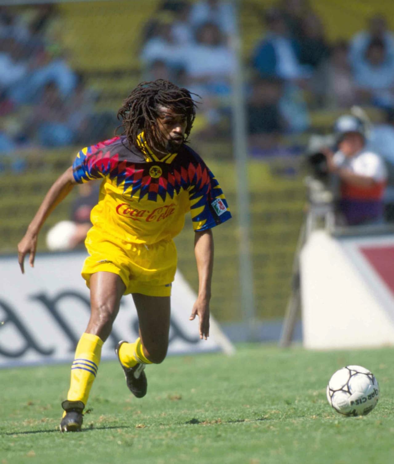Jean Claude Pagal (Camerún) también jugó en 1994 con las Águilas. Solo estuvo un año y se regresó a Europa.
