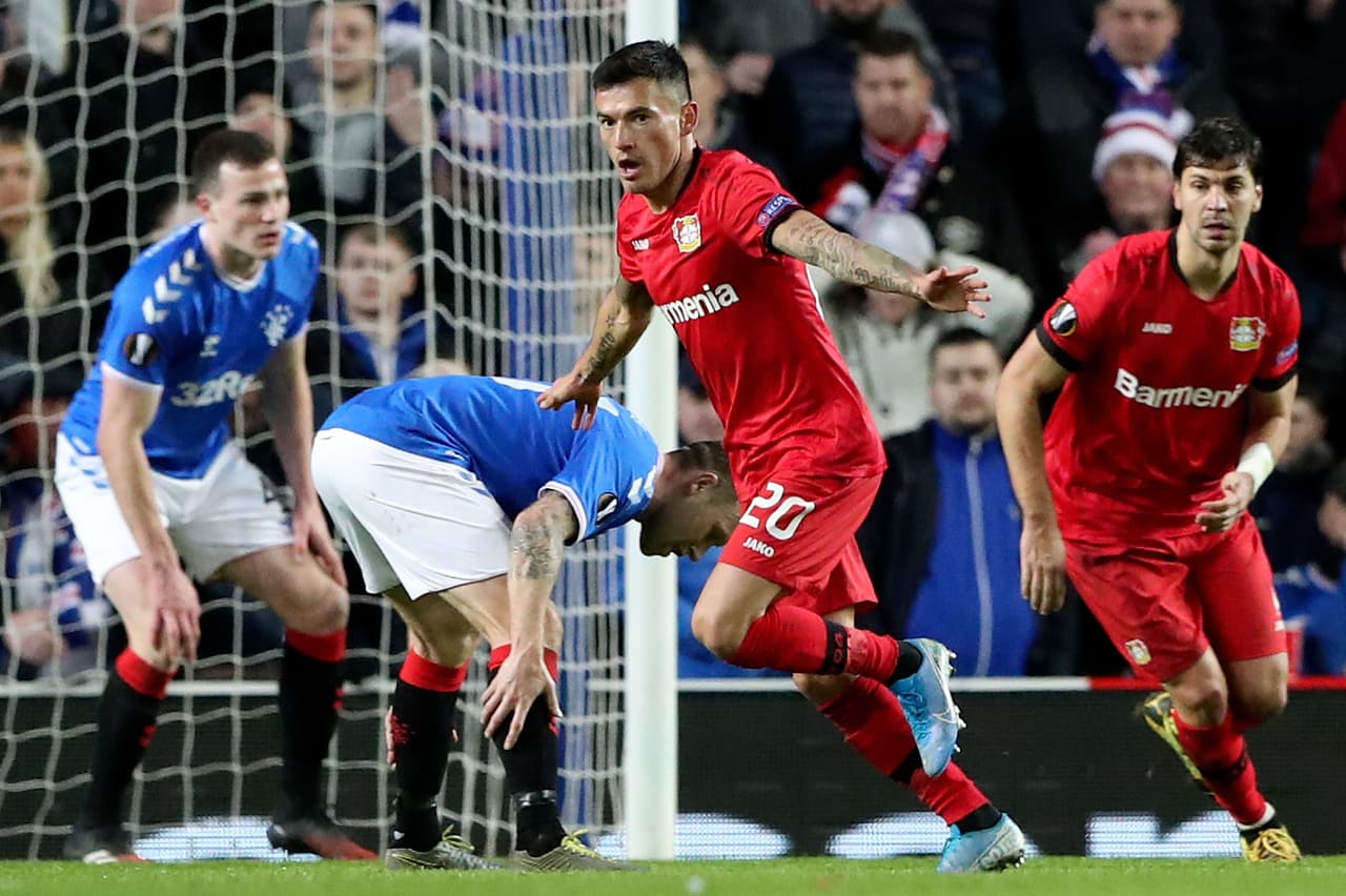 Leverkusen – Rangers | Leverkusen cerró la Bundesliga en el quinto sitio y los Rangers fueron subcampeones de la Liga escocesa.