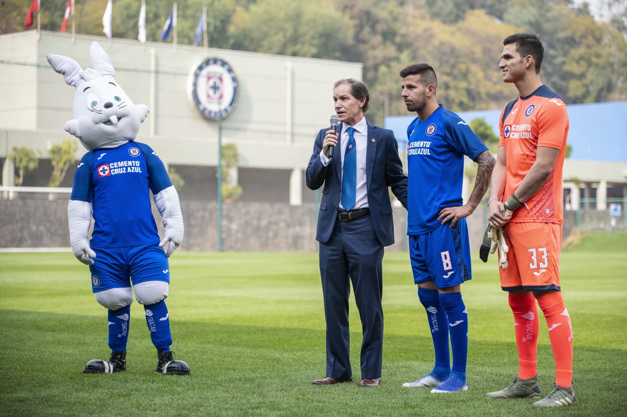Billy Álvarez hizo la presentación oficial de cara al Torneo Clausura 2020 en las instalaciones de La Noria.