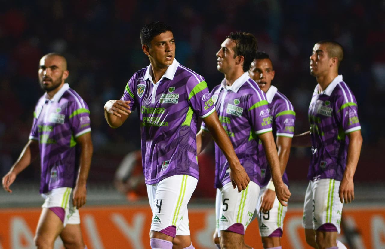 Otro jugador de Chiapas que fue clave para que Jaguares no ganara es Luis Venegas, el defensa tuvo en sus manos el gol que hubiera sellado el triunfo sobre Monterrey pero desperdició un remate de cabeza con el arco abierto al minuto 85’.