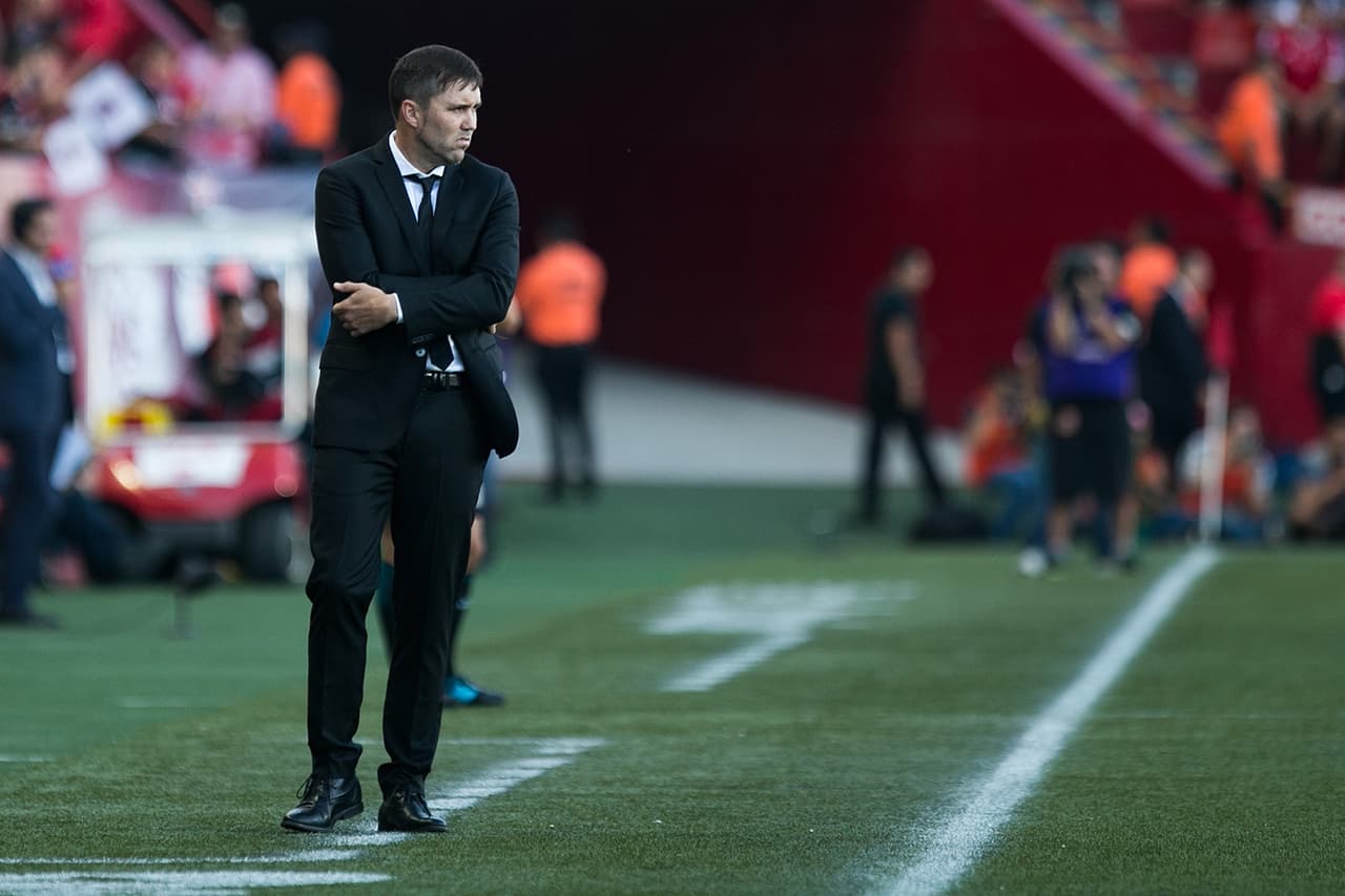 Eduardo Coudet intentó cambiarle la cara al conjunto pero el resultado no dejó dudas de la diferencia vista en el terreno de juego.