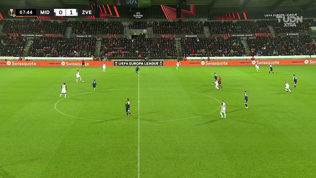 ¡TIRO ATAJADO! disparo por Victor Lind.