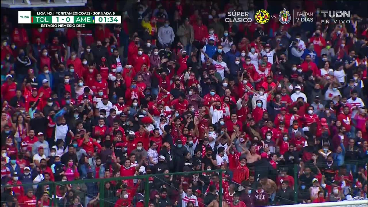 ¡GOL!  anota para Toluca. Oscar Ortega