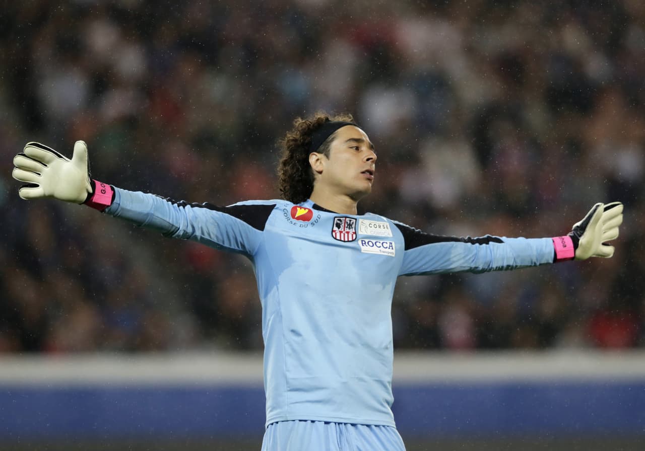 Ligue 1 recuerda el récord de Guillermo Ochoa con el Ajaccio
