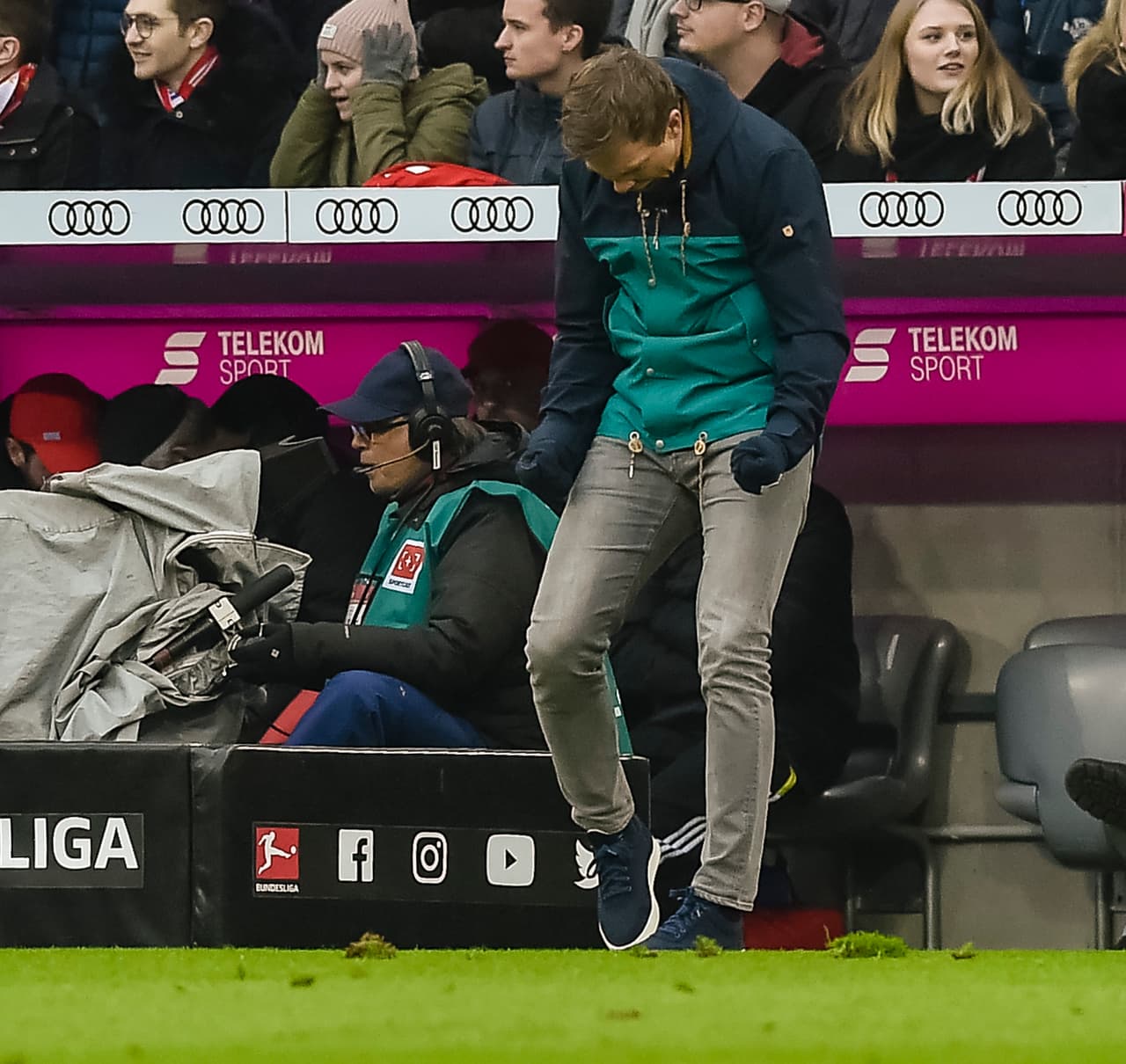 El técnico visitante no ocultó su alegría, pero no tuvo ninguna reacción para evitar la embestida del poderoso Munich.