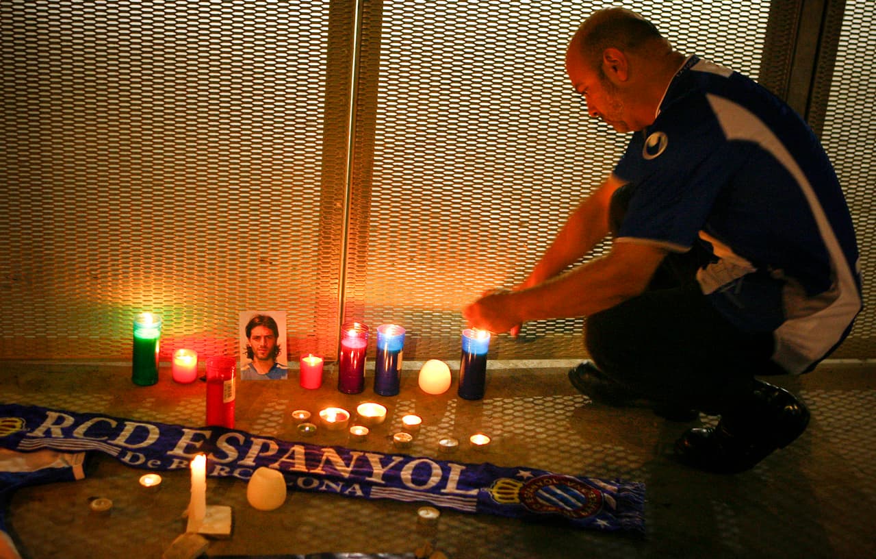 Su muerte tomó por sorpresa al fútbol mundial, en un caso cuyo recuerdo todavía parece dejar sin explicación cómo sucedió.