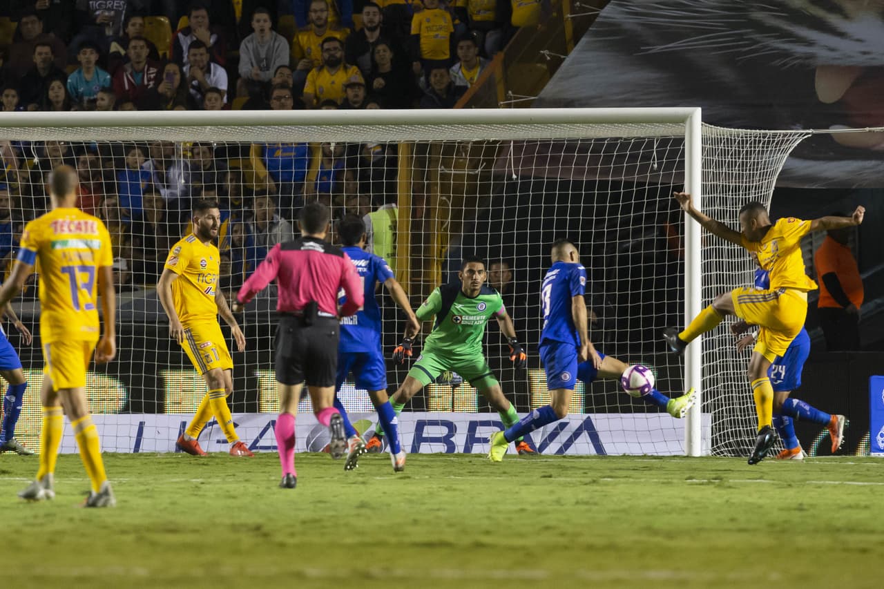 Los Felinos tienen 10 de los últimos 12 puntos disputados. El empate deja a los dirigidos por ’Tuca’ Ferretti con 24 unidades en la sexta posición.