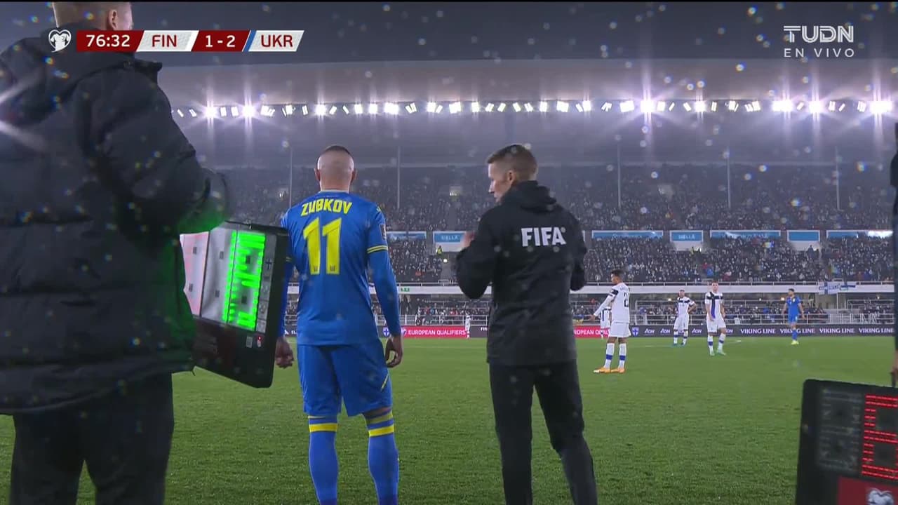 ¡TIRO ATAJADO! disparo por Robin Lod.