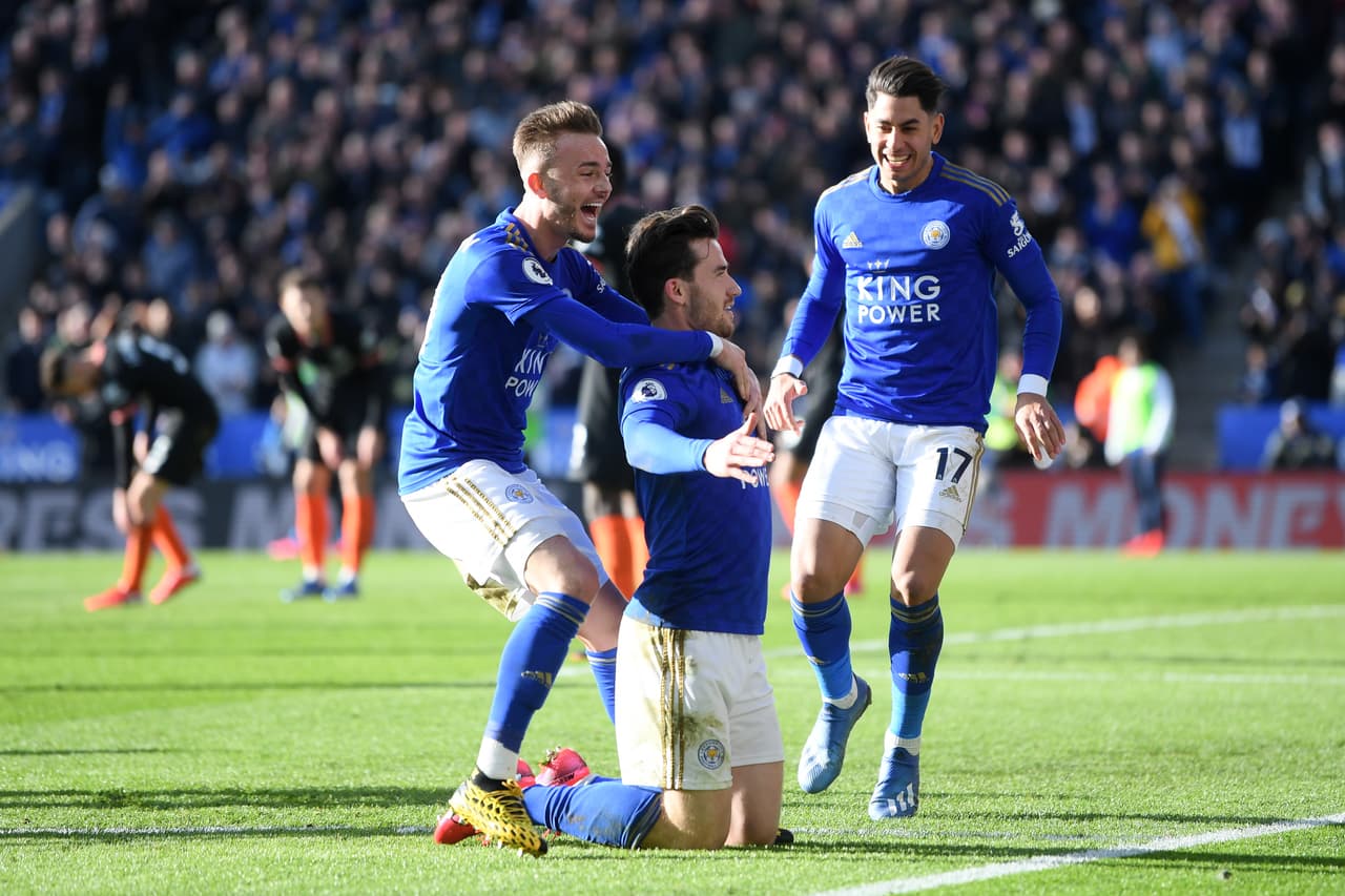 Rüdiger (46’, 71’) abrió y cerró el marcador. Barnes (54’) y Chilwell (64’) marcaron para los locales. Los de Lampard cierran la J25 con 41 unidades y los dirigidos por Brendan Rodgers acumulan 49.