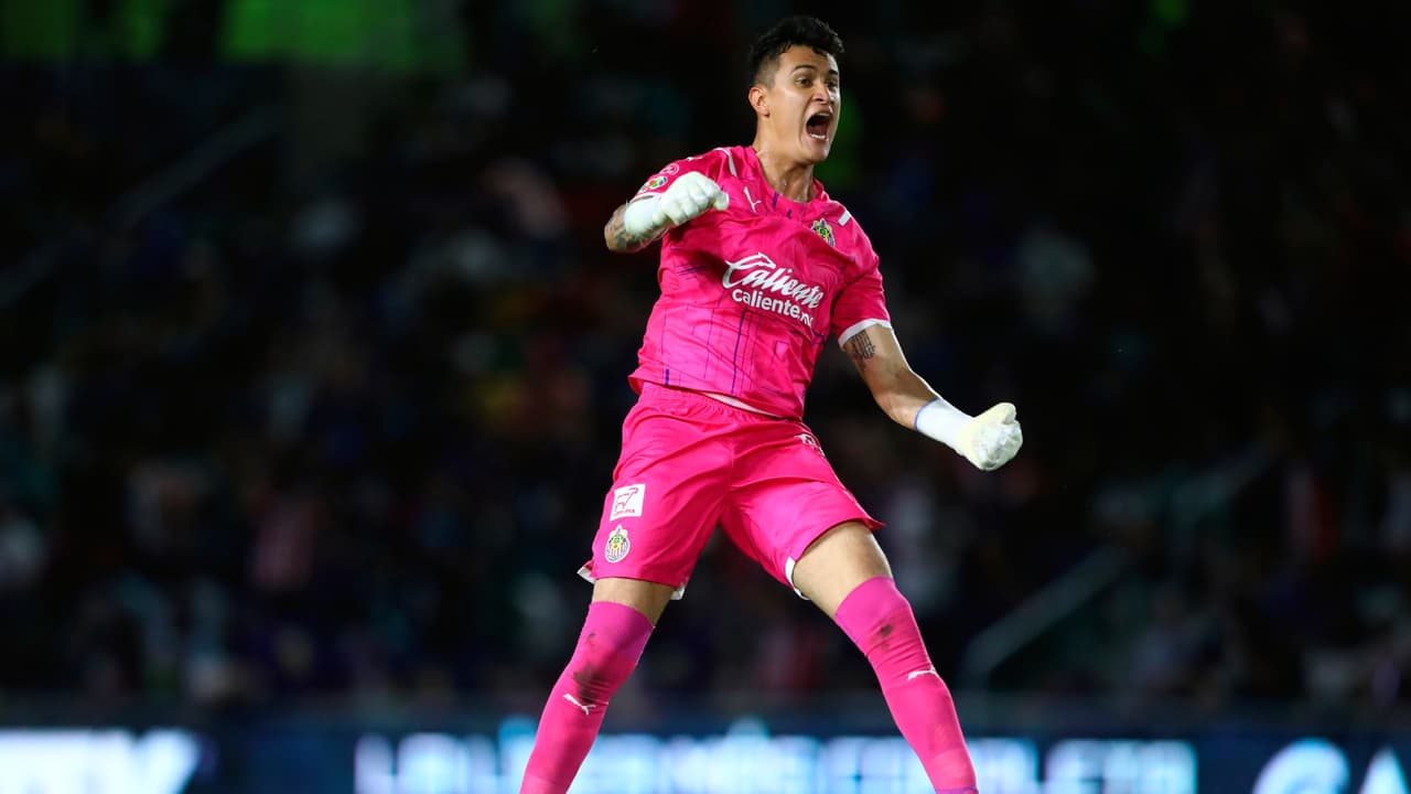 Gudiño, el portero titular más imbatible en Chivas la última década
